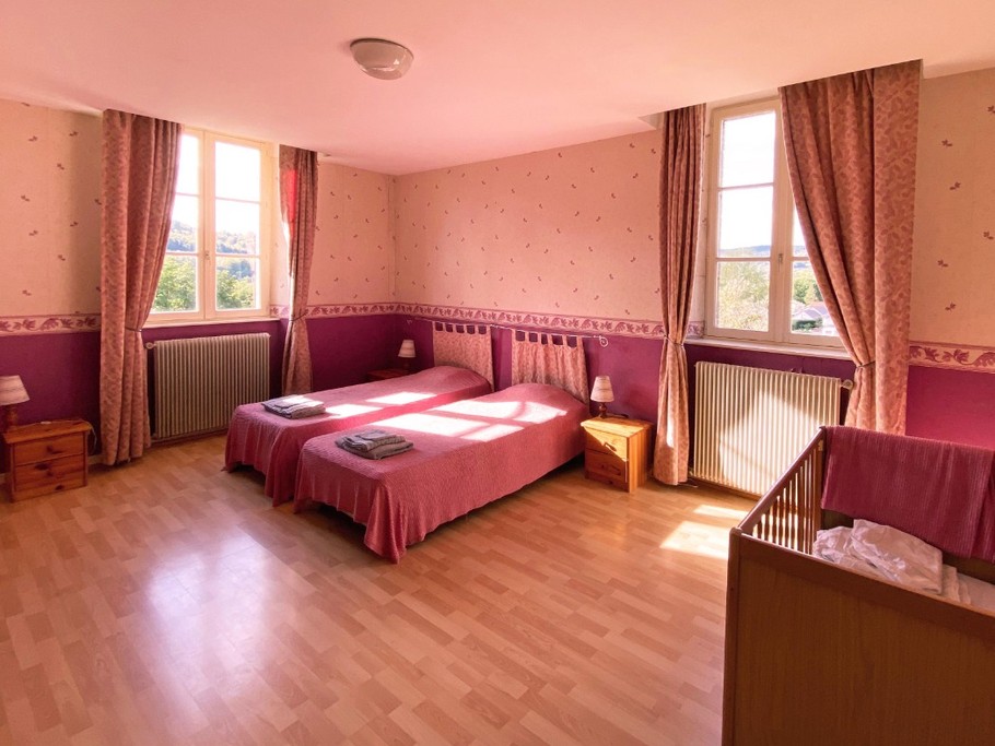 Chambre Rose - Etage - Gite la Source