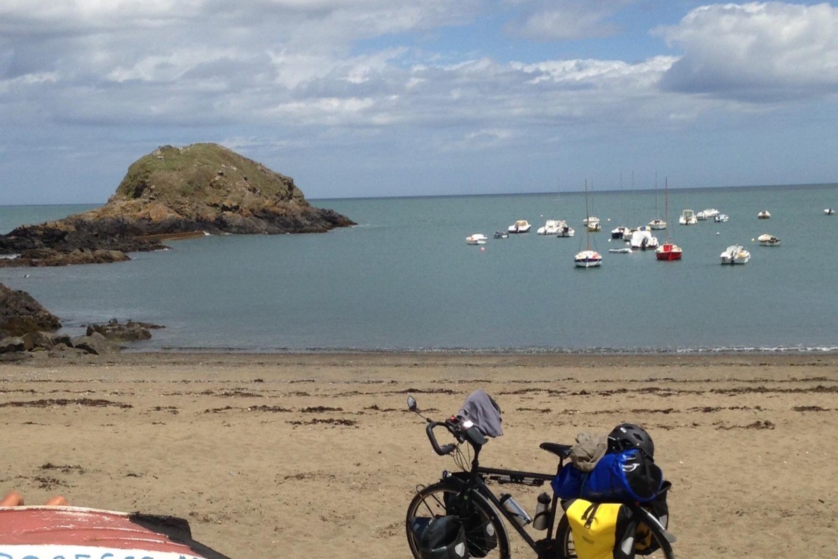 location Tréveneuc plage de St Marc avec le vivier (vente de fruits de mer +resto )