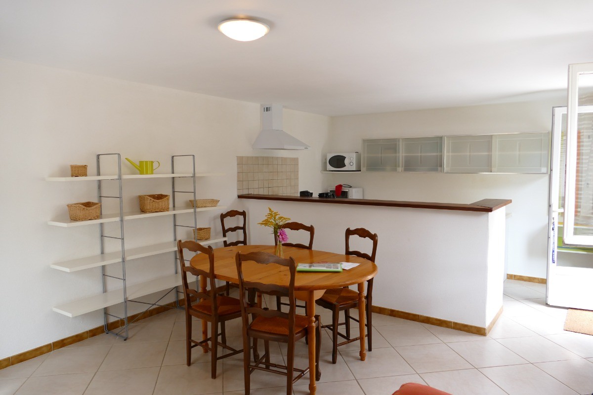 Salle à manger Village de Gîtes Les Collines d'Eyvigues 24580 Salignac Eyvigues Clévacances