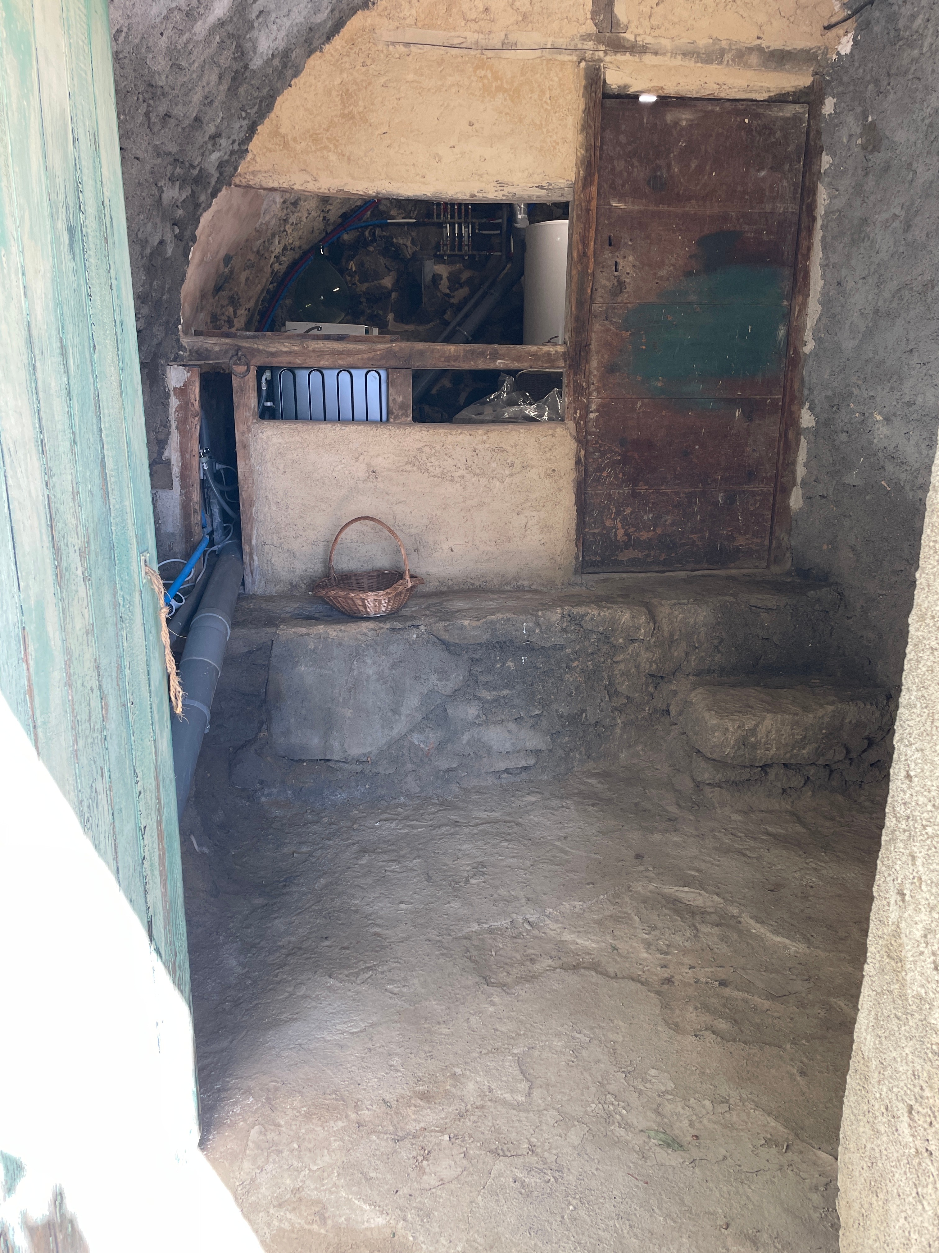 Cave pour velos motos