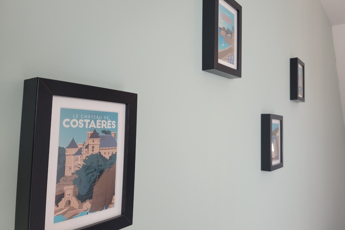 Troadec, Clévacances, location Trévou-Tréguignec, Détail de la chambre lit double