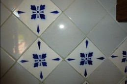 Carrelage en faïence de  Desvres dans la cuisine