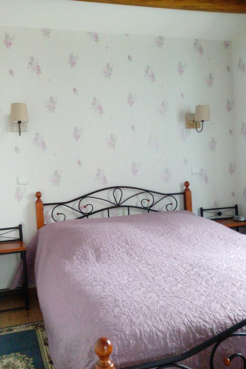 Chambre 1 avec lit de 140