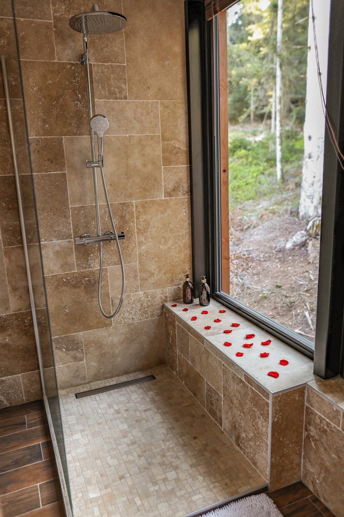 Douche avec vue prenante sur la forêt - Sainte-Barbe dans Les Vosges