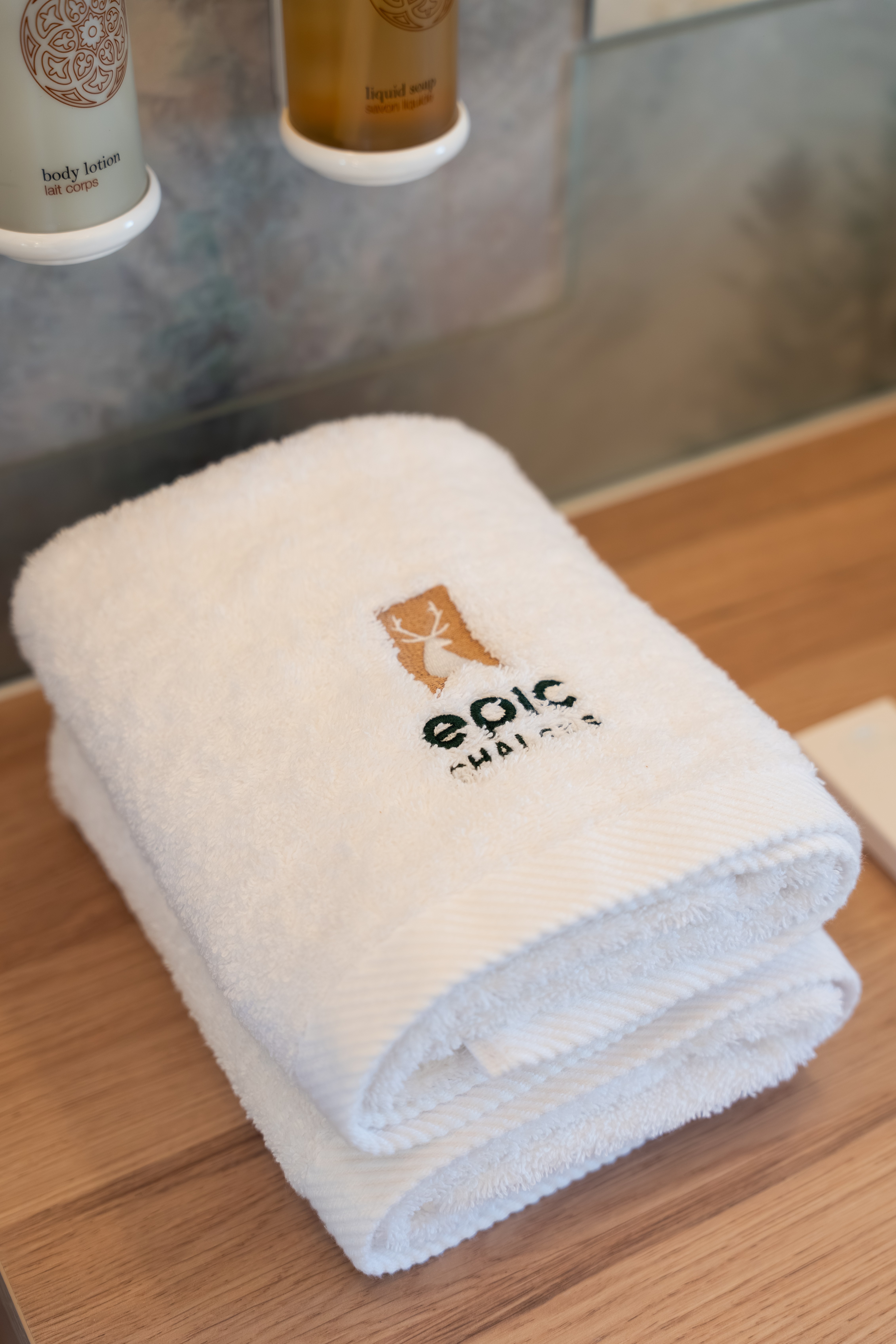 Scandi'Blue bathroom towels - Domaine Epic Chalets