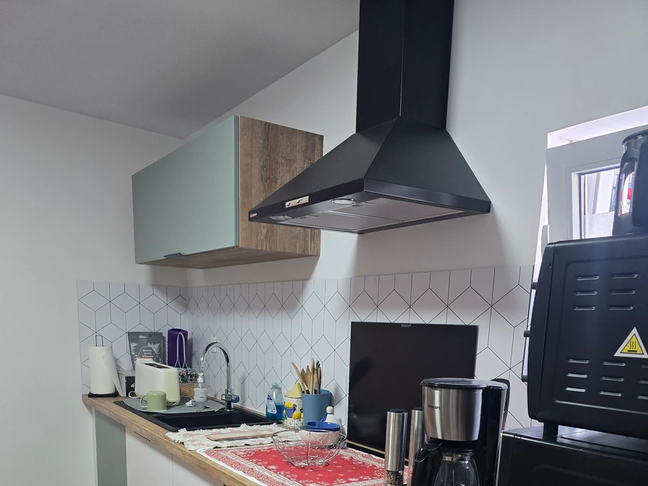 fitted kitchen