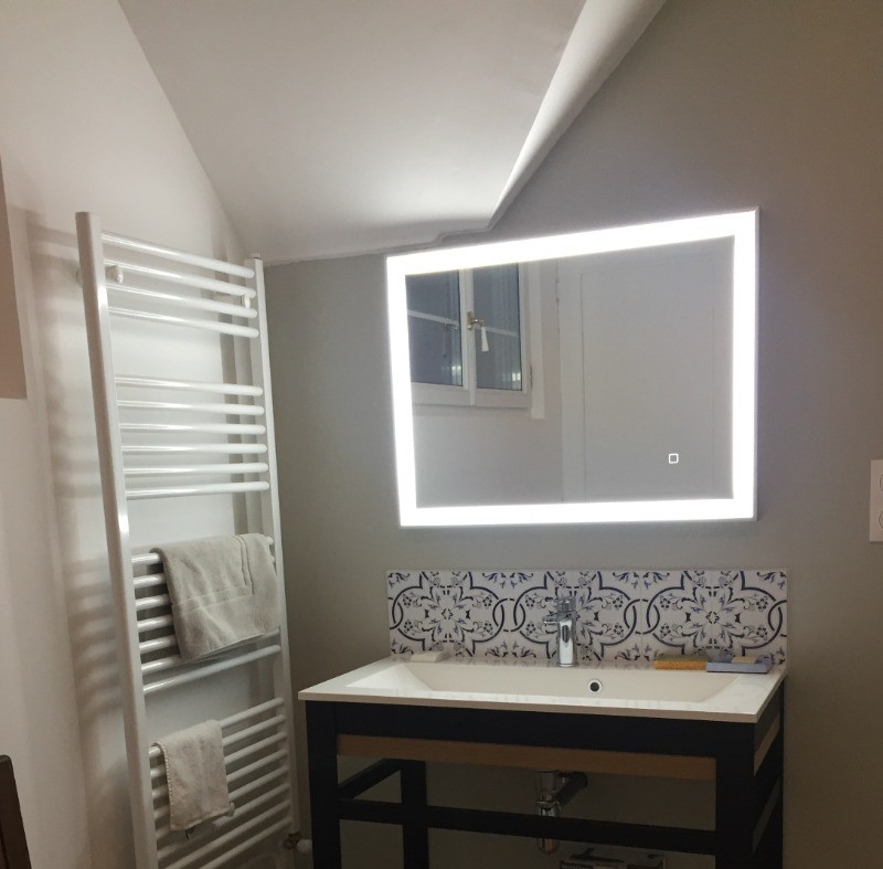 Salle de douche suite familiale