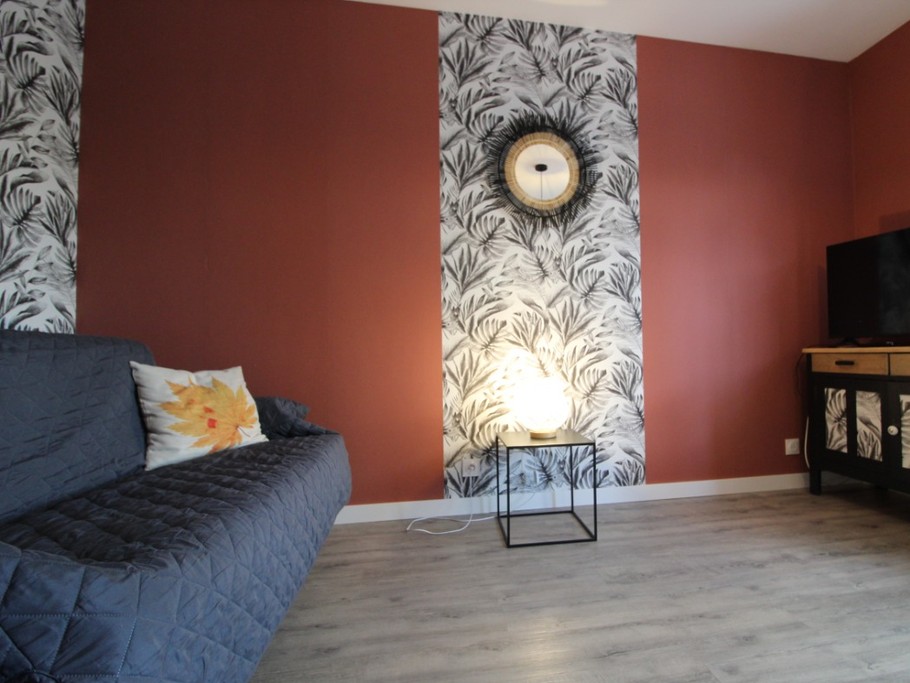 Chez Papy Roger - Salon / coin TV