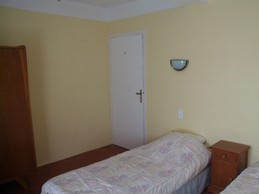 Chambre à deux lits simples