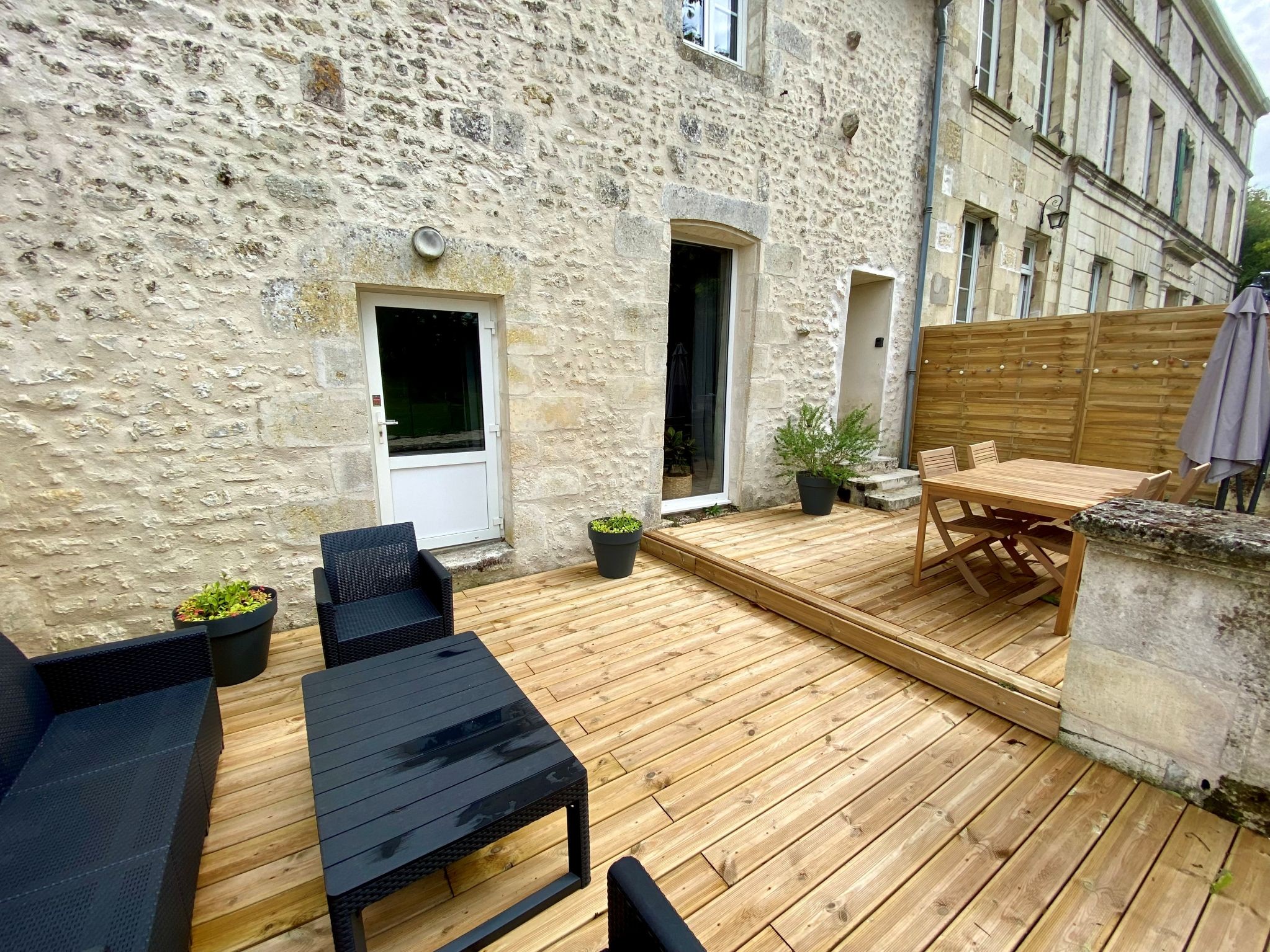 Terrasse du gite Capucine de La Chauvinière en Charente maritime