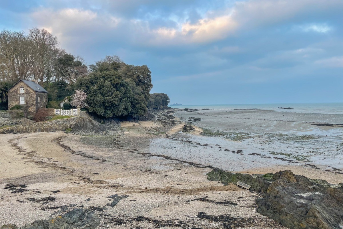 Baie de Radegonde à Saint-Méloir-des-Ondes à 15 min à pied