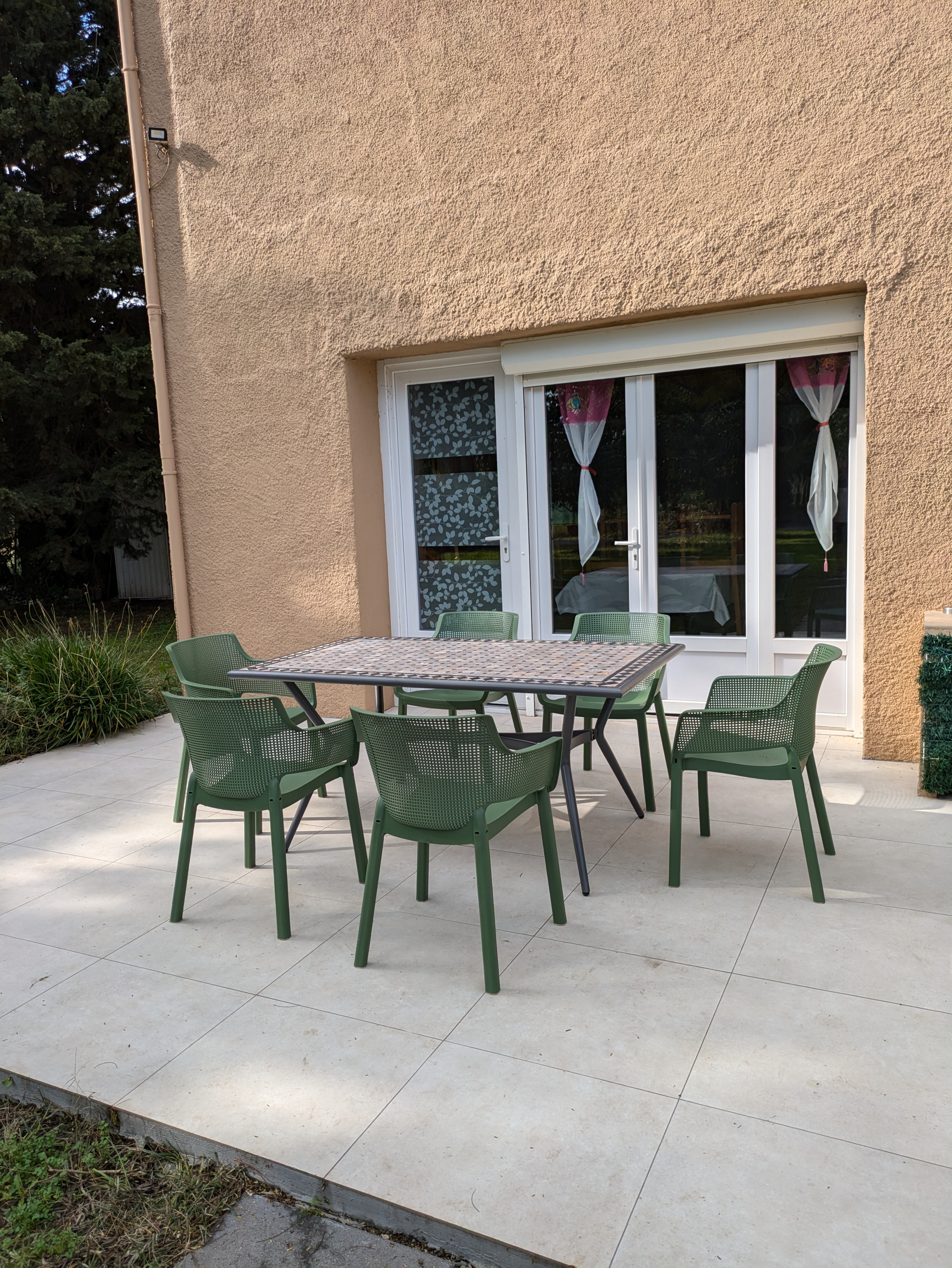 extérieur avec table