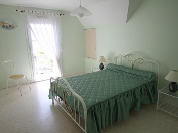 Chambre lit 2 personnes