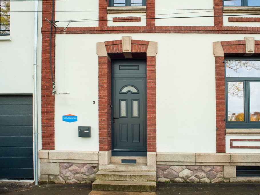 Ti Laouen, Clévacances, outside view of the house from the street