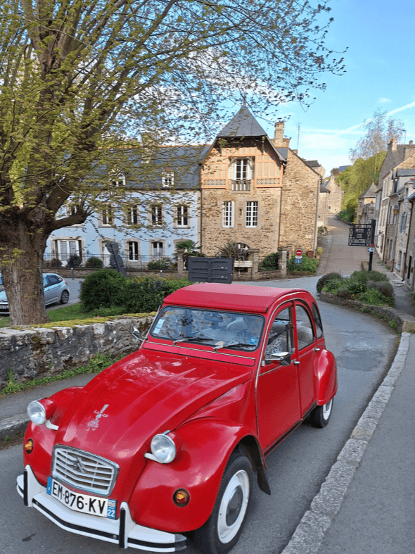 Photo Le Vallon de Léhon, circuit 2 Cv avec chauffeur