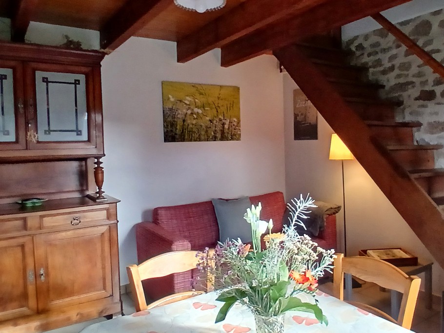 La Petite Maison, Faux Mazuras : le salon / salle à manger