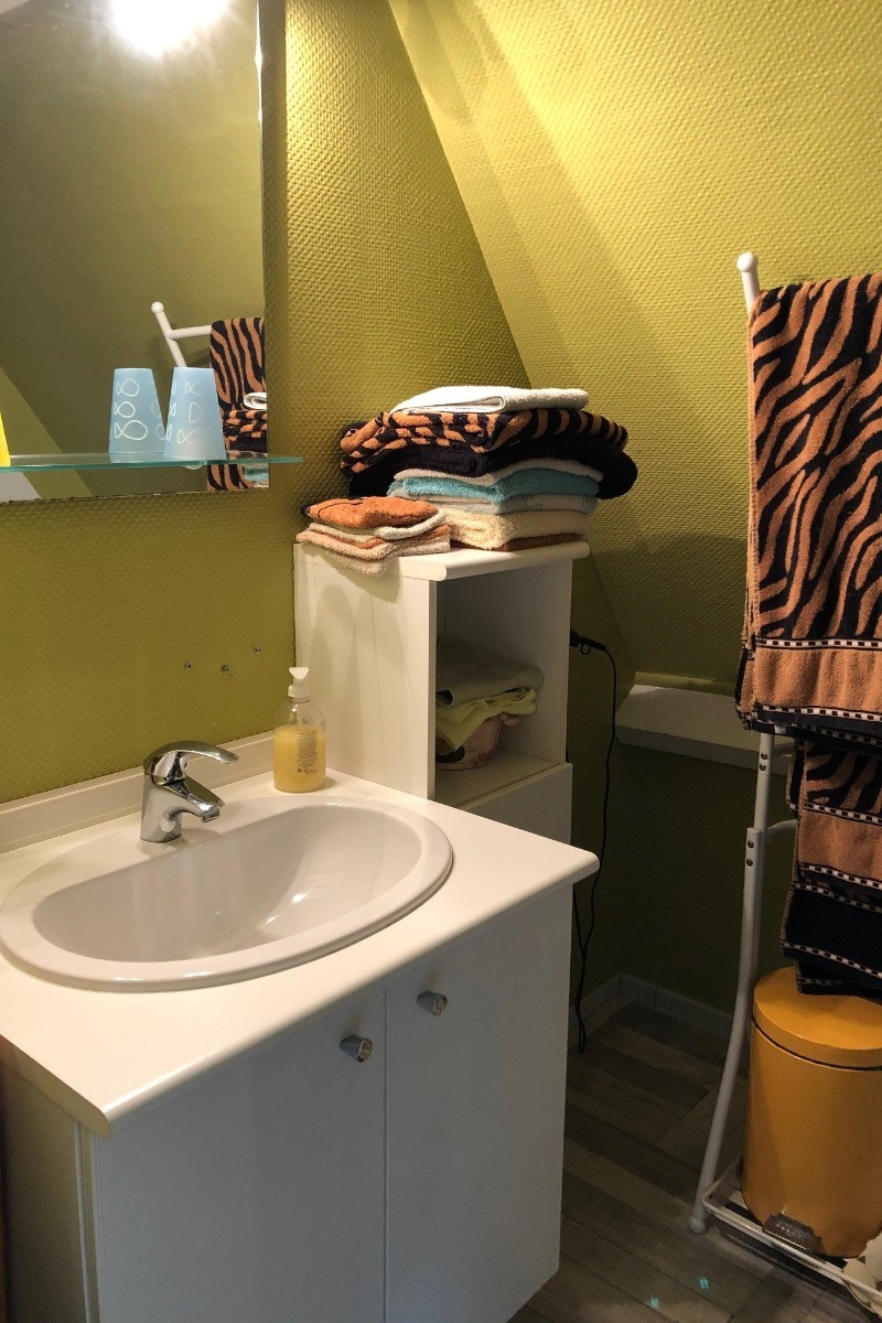 Salle de bain chambre Noire/Blanche 3 pers