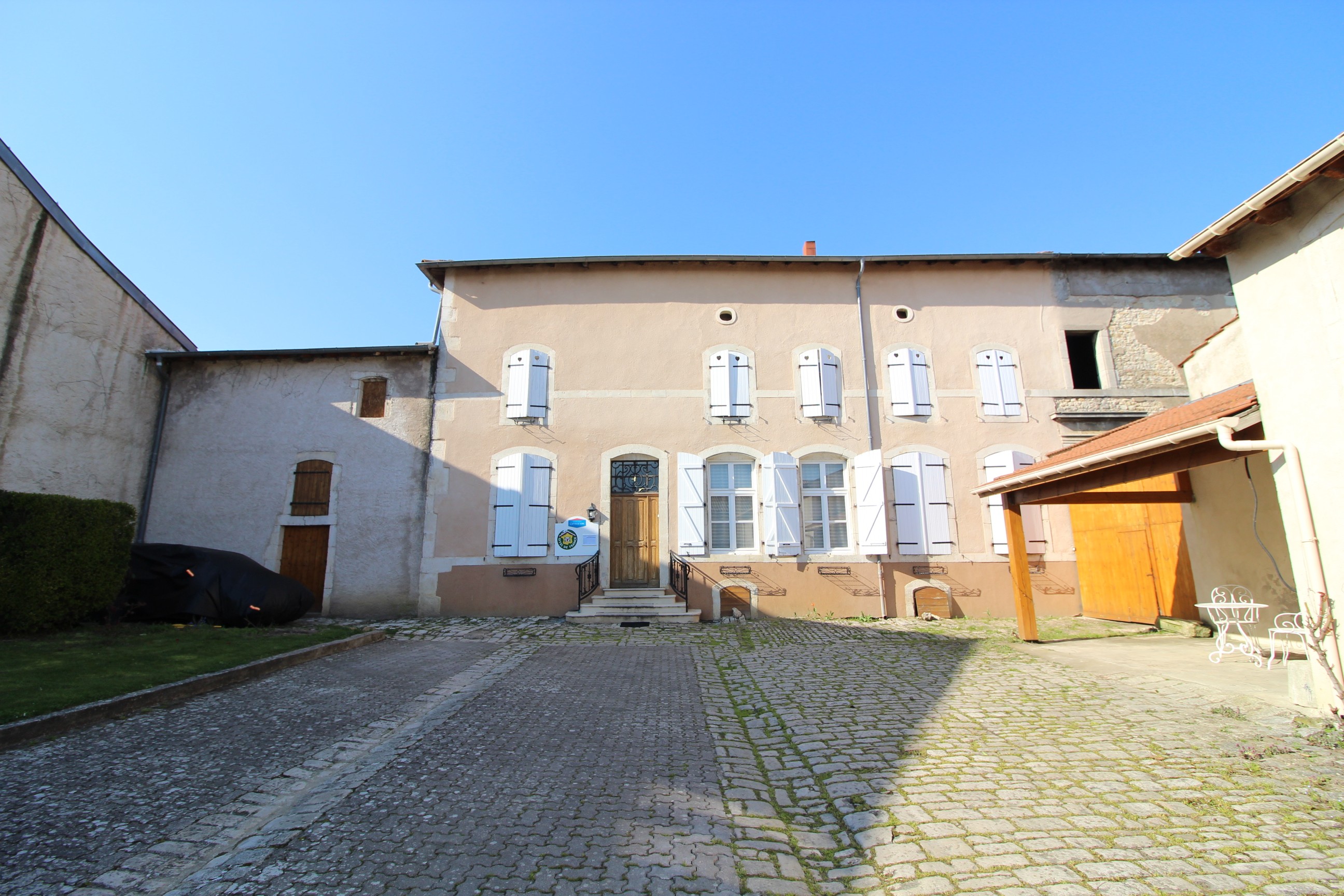 Maison d’Hôtes de Charme du XVIIIᵉ siècle, à Maizières