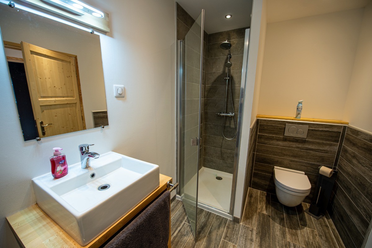 Salle de douche RDC
