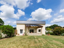 jardin clos sans vis à vis.
Vous êtes chez vous.