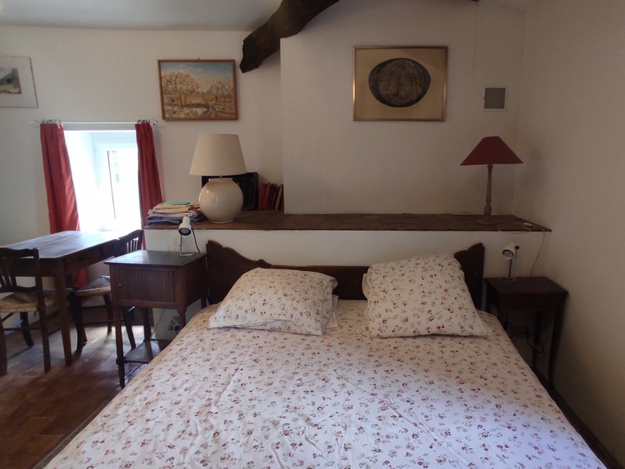 La Treille - location de vacances à la campagne pour 2 personnes - la chambre