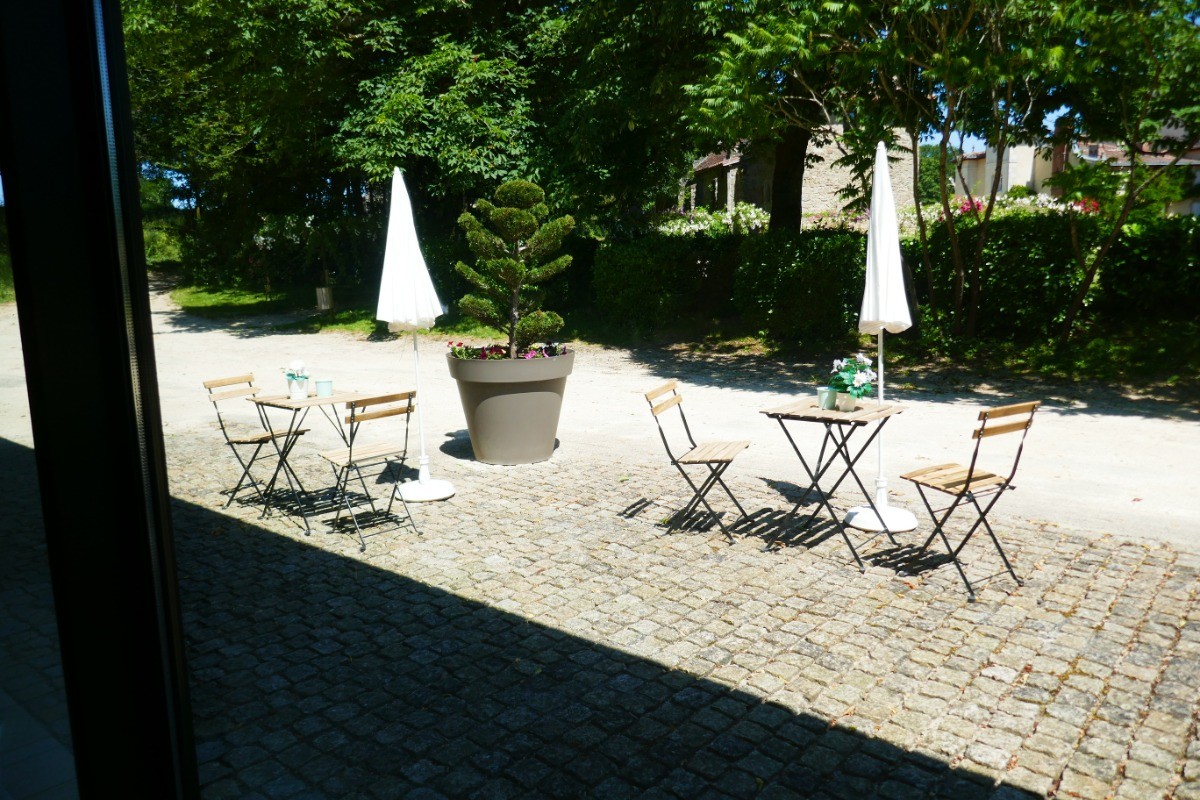 Espace commun extérieur petit-déjeuner