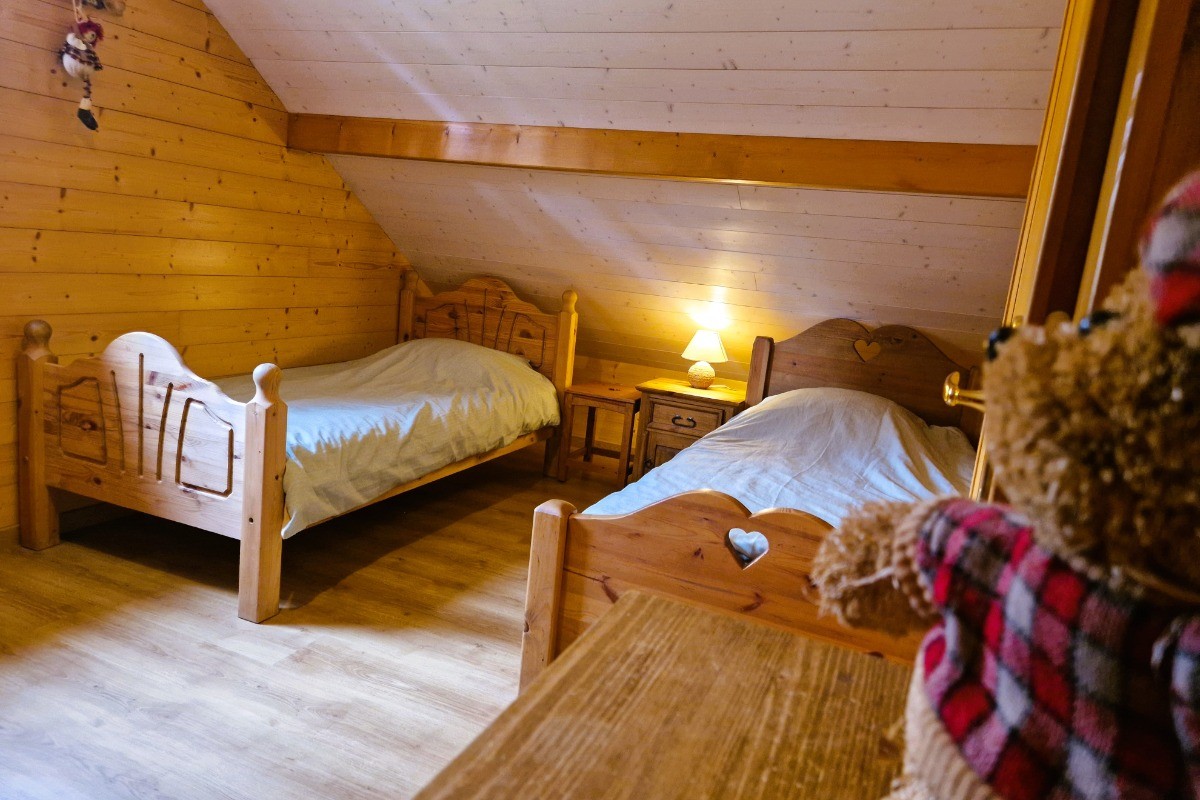Chambre n°2 avec 2 lits simples - Chalet Biazot, proche du Lac de Xonrupt-Longemer
