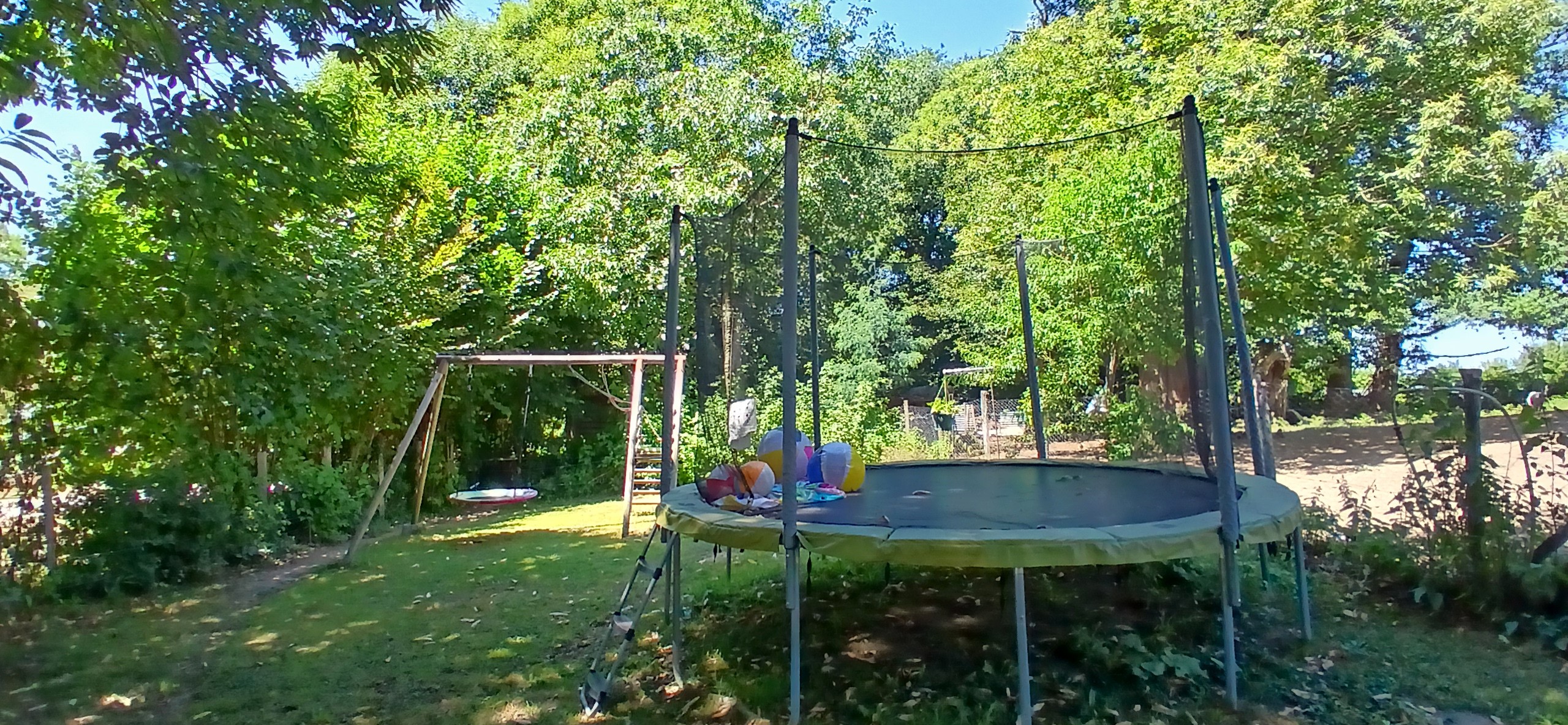 Chambre d'hôtes Floromel - La Souterraine, Creuse : Aire de jeux pour les enfants