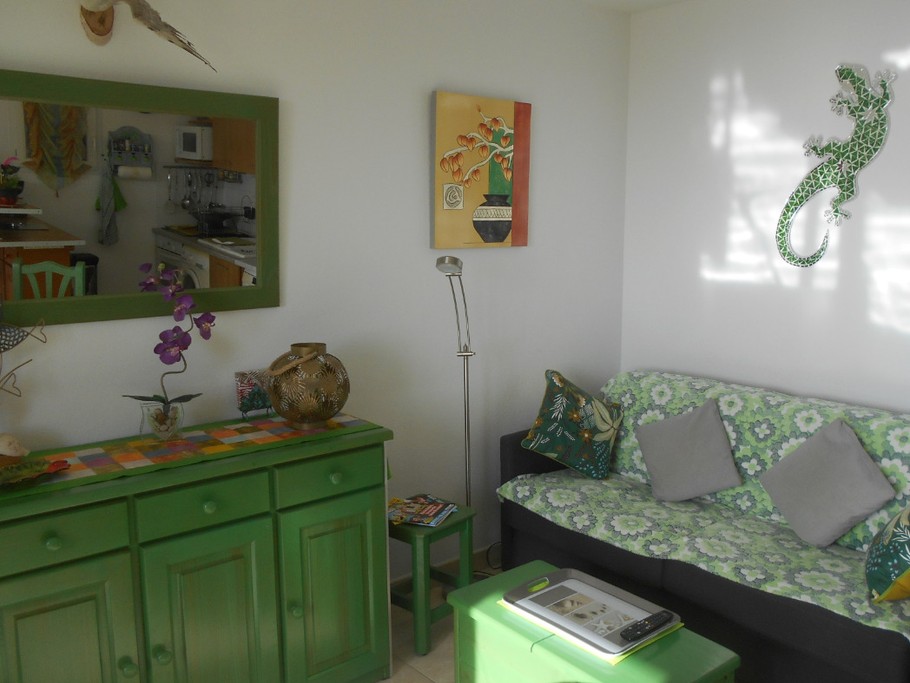 Lounge area with sofa bed