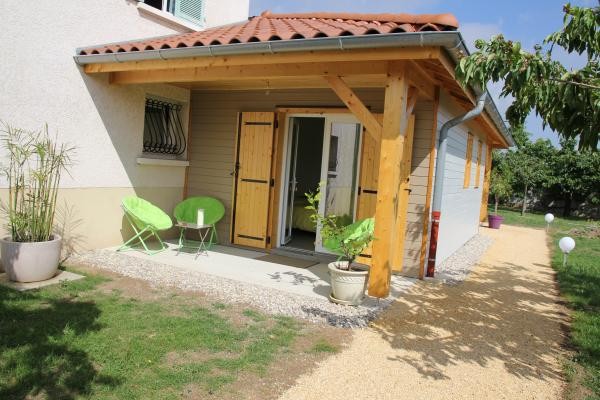 Chambres d'hôtes avec piscine dans le Parc naturel régional du Pilat - Terrasse privative
