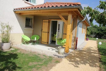 Chambres d'hôtes avec piscine dans le Parc naturel régional du Pilat - Terrasse privative