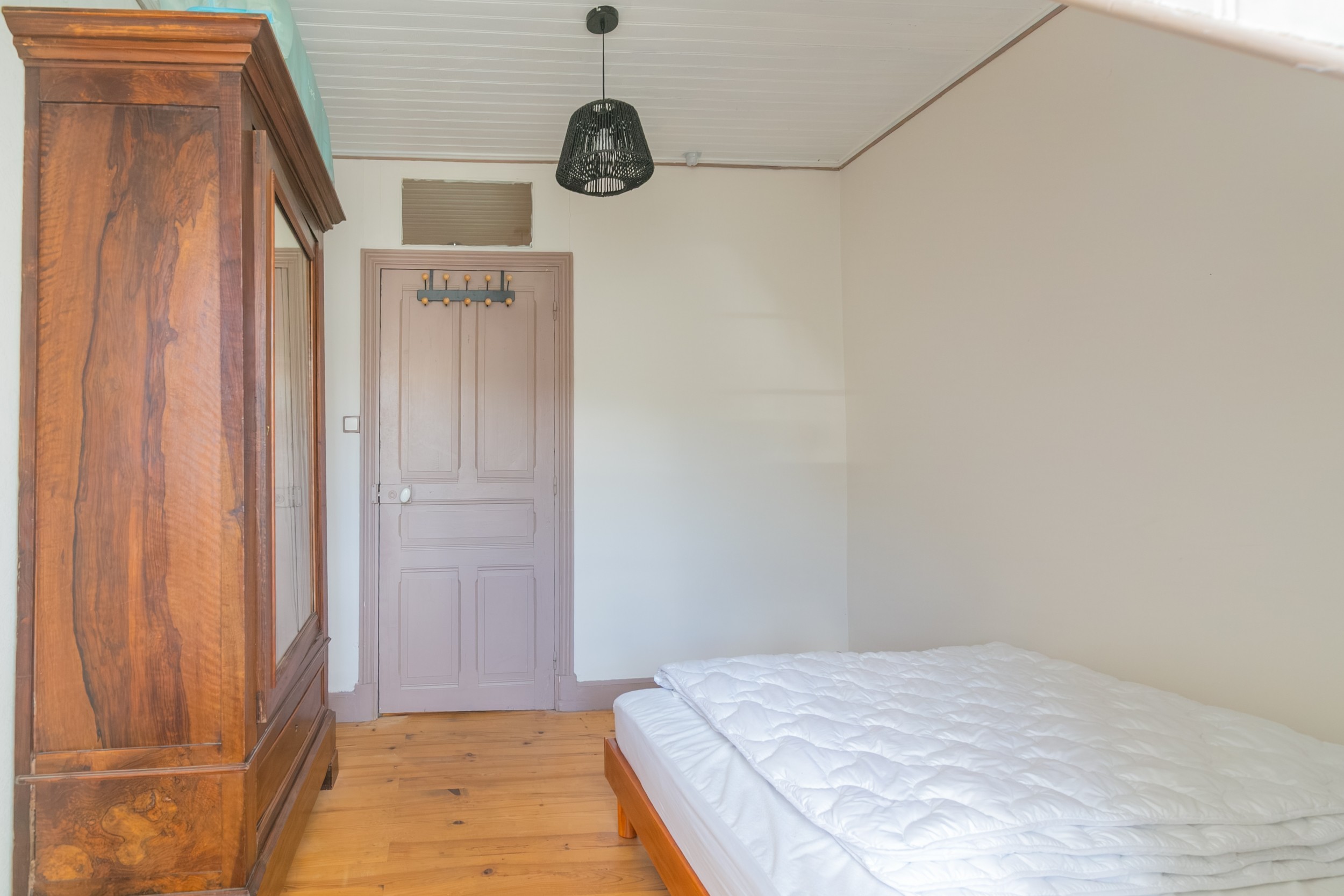 Bedroom with double bed
