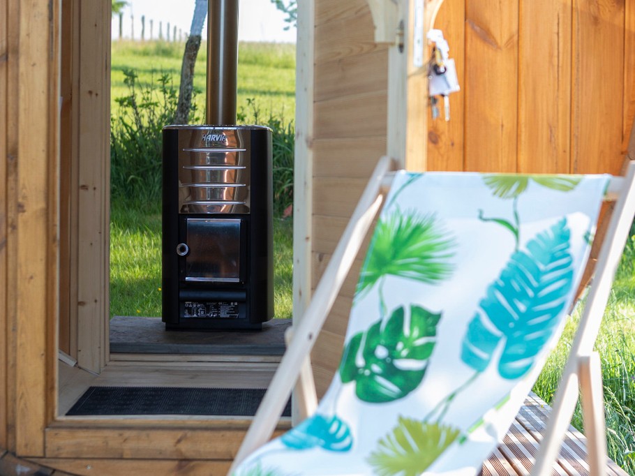 Un sauna à l'intérieur de notre tonneau comme si vous étiez dehors! - Tiny House O Ptit Nid Milie