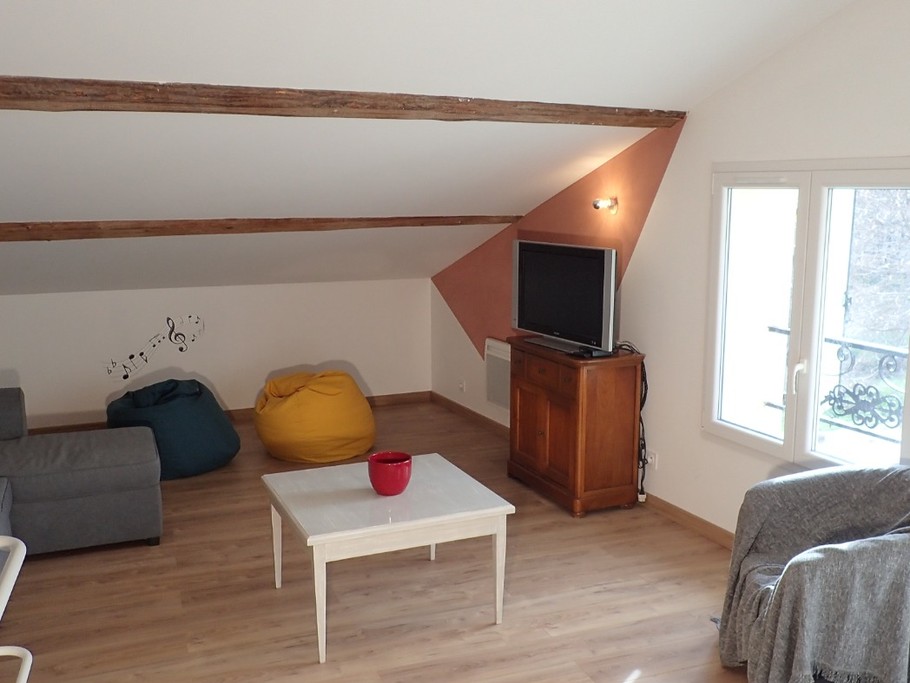 gite la glycine le salon