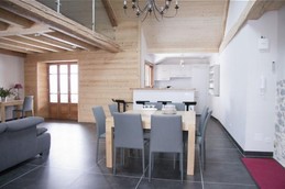 Salle à manger et cuisine