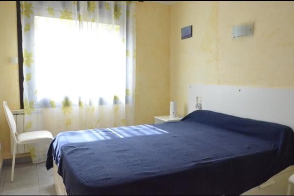 Chambre lit double 140 x 200