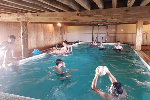 Piscine intérieure chauffée