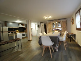 Salon/ séjour - Gîte La Moselotte à Saulxures-sur-Moselotte – Proche Lac & Voie Verte