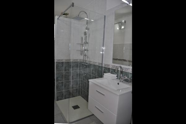 Salle de Bains rez-de-chaussée