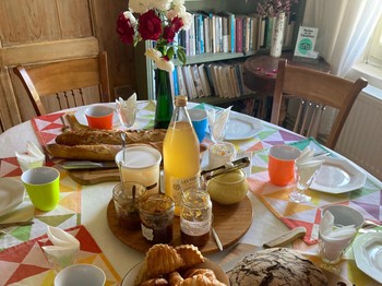 Petit-déjeuner, produits locaux / faits maison
